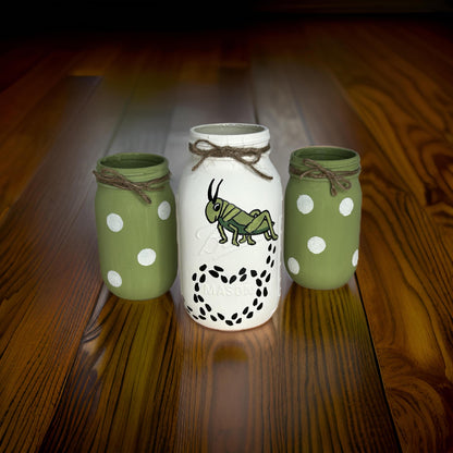 Grasshopper Mason Jars / Grasshopper Decor / Painted Mason Jars
