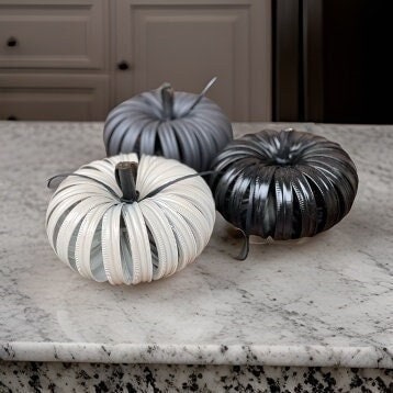 Farmhouse Mason Jar Ring Pumpkins